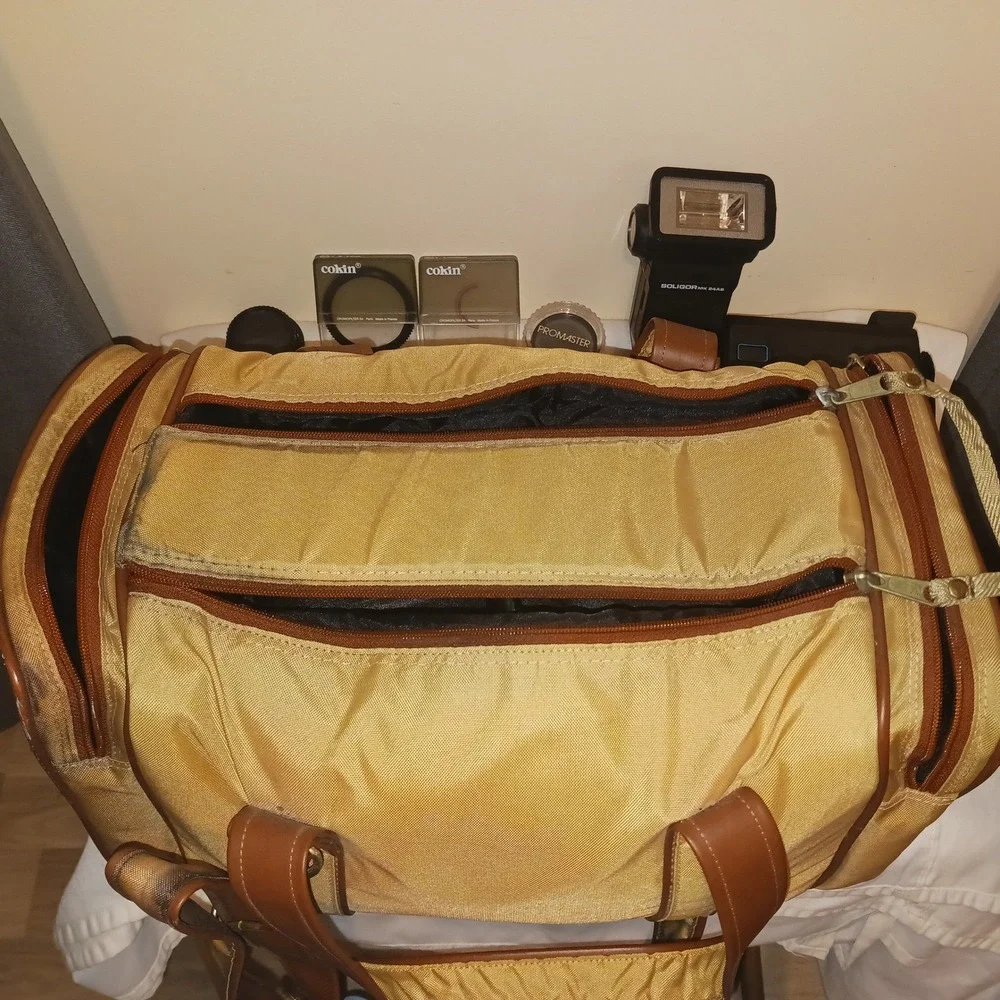 Unbranded vintage gold
